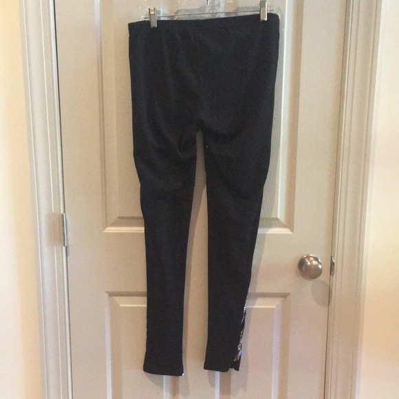 NWOT Assa black/silver leggings - Picture 2 of 5